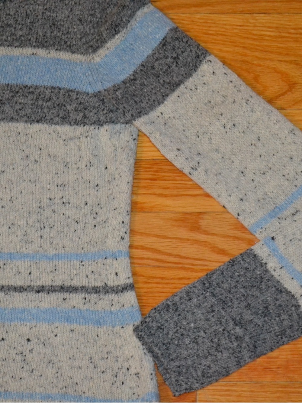 Women’s Ann Taylor LOFT wool striped turtleneck sweater, size M - Picture 8 of 14